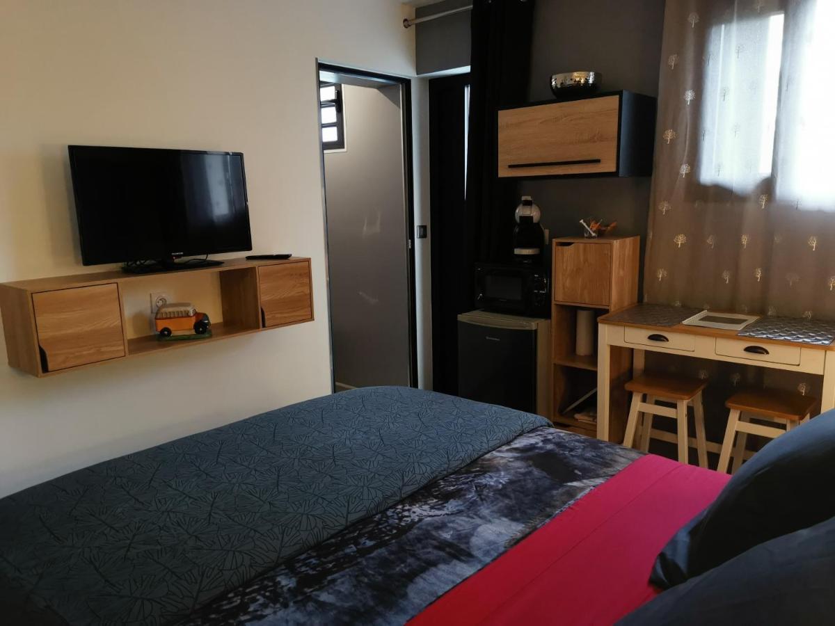 Hostal 170 Room 15 Service Appartement Le Tampon Exterior foto